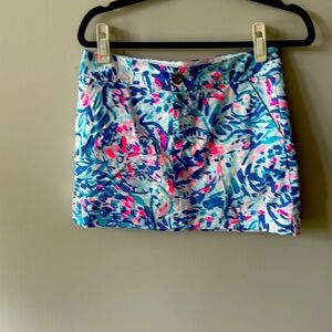 Lilly Pulitzer multi colored skort S-2